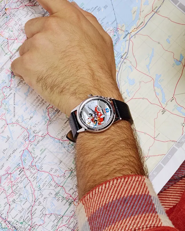 Sensational Six Road Trip Silver-Tone Dial Leather Strap FE7110